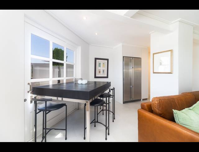 1 BEDROOM HOUSE TO LET IN GREEN POINT